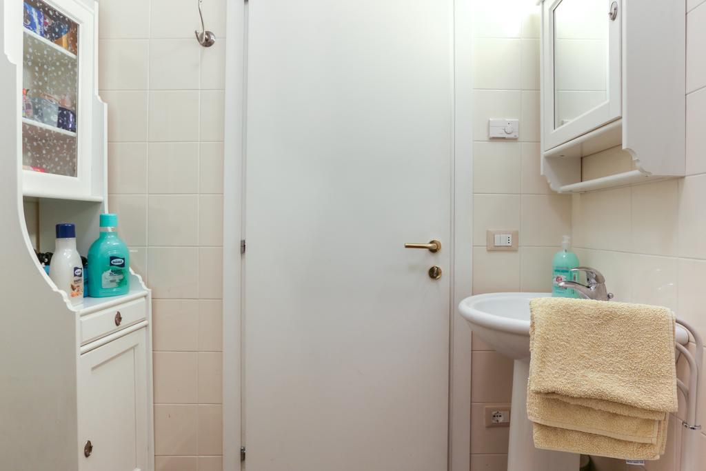 La Casa Rossa Apartment เตรวิโซ ภายนอก รูปภาพ